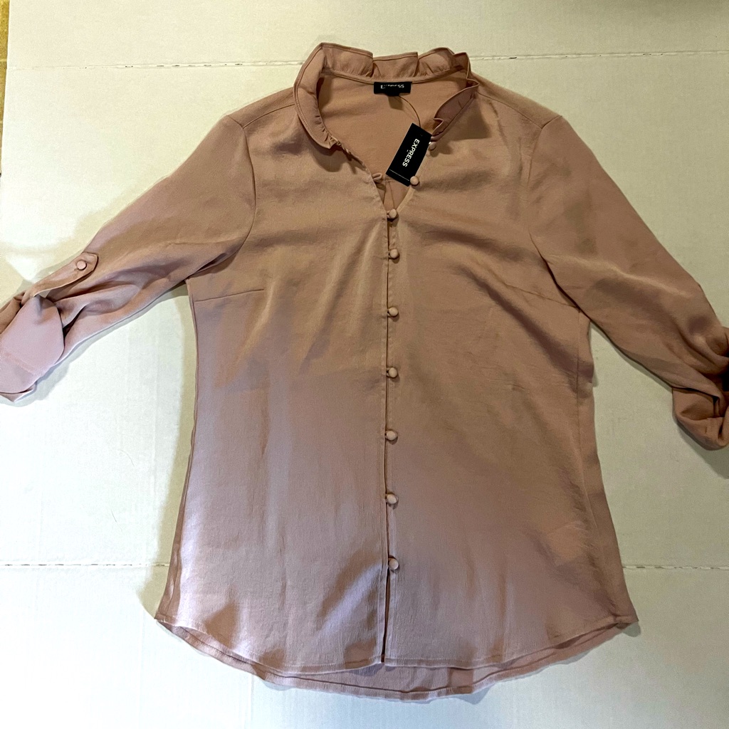 Express Blush Button Up Top